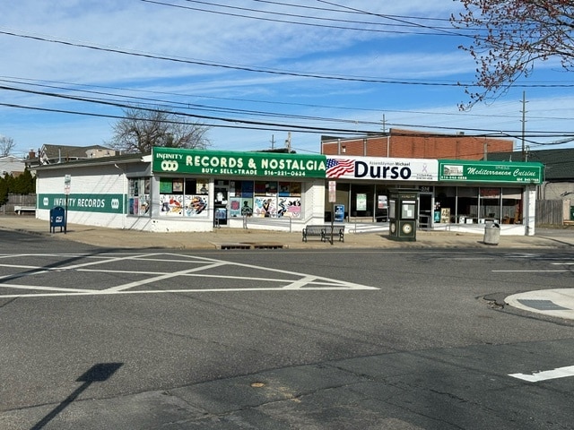 More Photos Of 510-512 Park Blvd, Massapequa Park Storefront For Sale