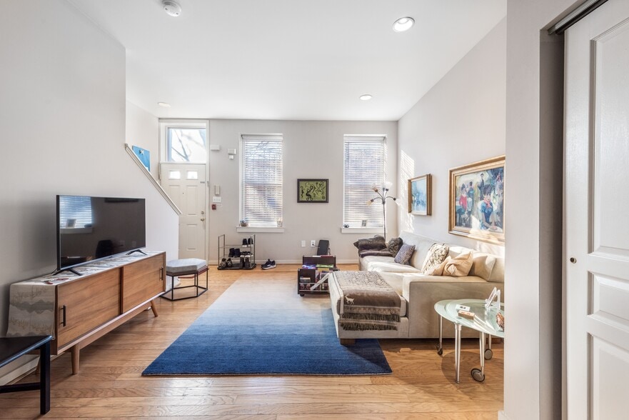 More Photos Of 919-921 Lombard St, Philadelphia Apartments For Sale