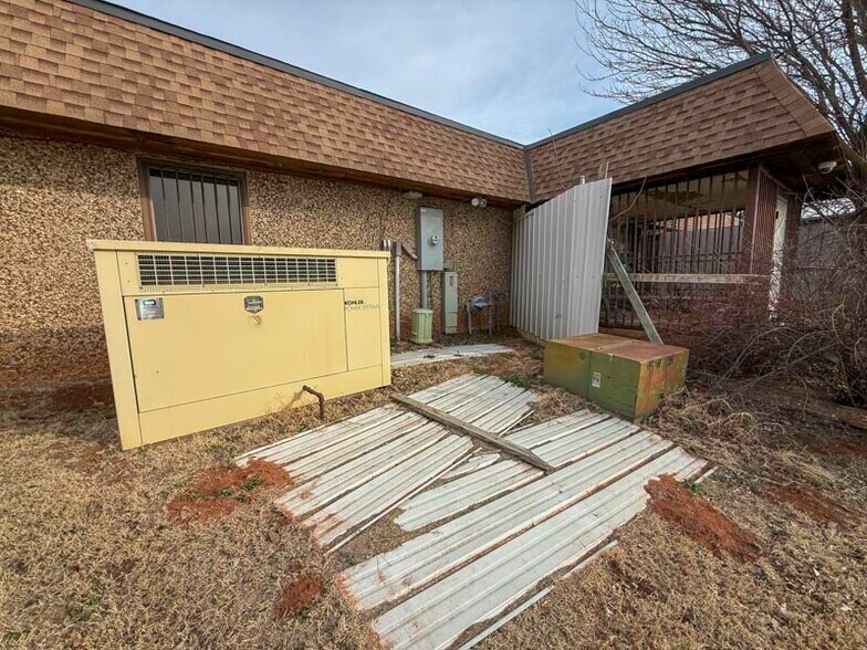 More Photos Of 70 N 31st St, Clinton Healthcare For Sale