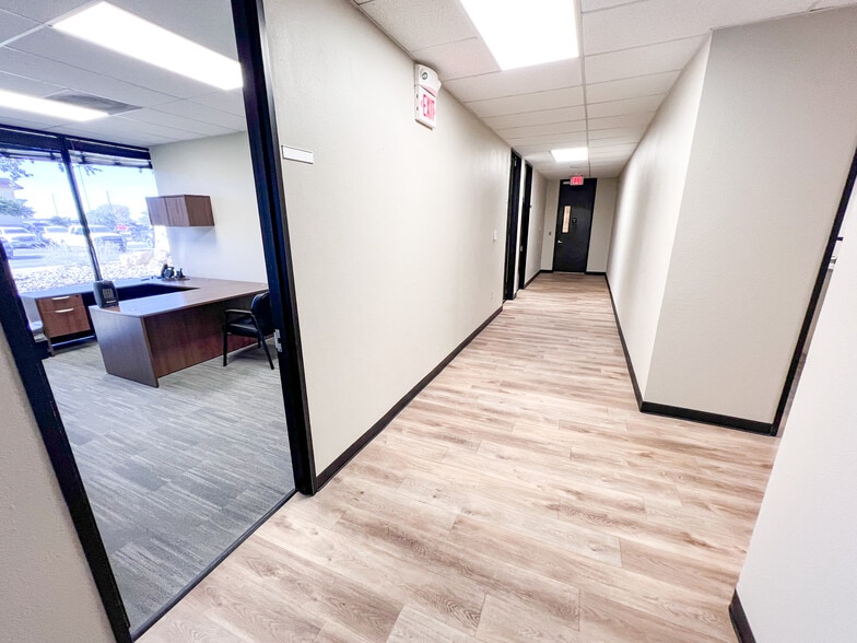 More Photos Of 3300 N A St, Midland Office For Lease