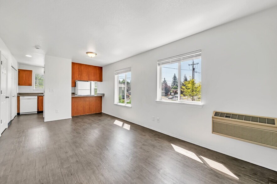 More Photos Of 1901-1943 SE 122nd Ave, Portland Apartments For Sale