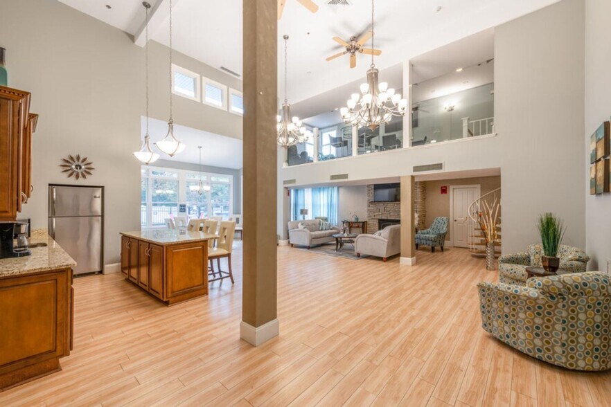 More Photos Of 171 East St, Methuen Apartments For Sale
