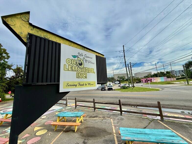 More Photos Of 1314 S Adams St, Tallahassee Convenience Store For Lease