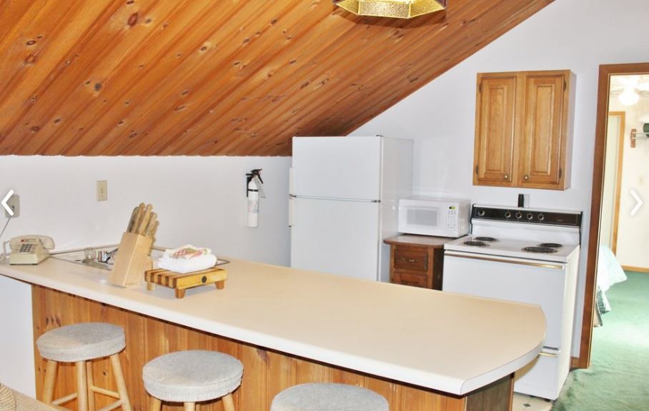 More Photos Of 445 Lake Flower Ave, Saranac Lake Hotel For Sale