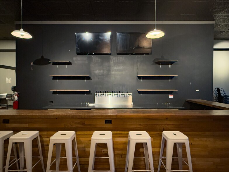 More Photos Of 226 E Main St, Walla Walla General Retail For Lease