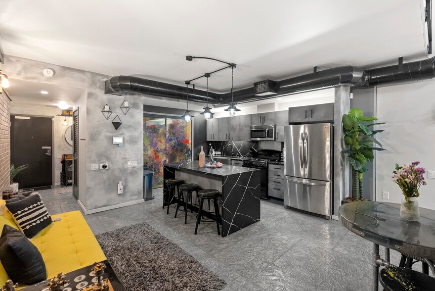 More Photos Of 302-390 11th Ave, San Diego Apartments For Sale