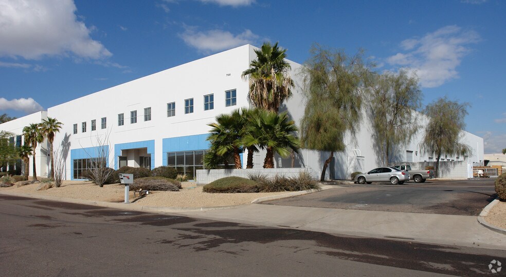 More Photos Of 7100 W Erie St, Chandler Manufacturing For Sale