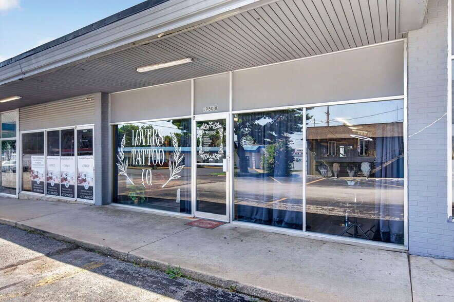 More Photos Of 1950 S Glenstone Ave, Springfield Storefront For Sale
