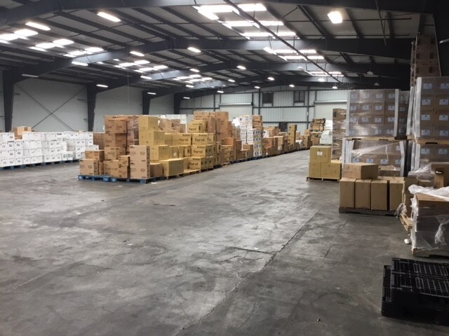 More Photos Of 7522 Maie Ave, Los Angeles Manufacturing For Lease