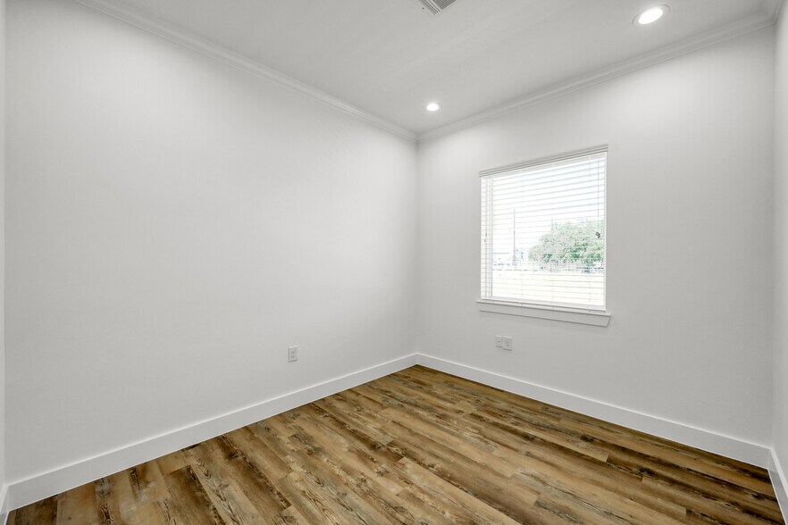 More Photos Of 18930 Kuykendahl Rd, Spring Medical For Lease