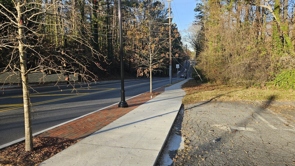 More Photos Of 2125 Headland Dr, Atlanta Loft Creative Space For Sale