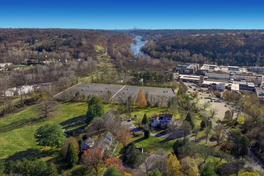 More Photos Of 444 North Lane, Conshohocken Warehouse For Lease