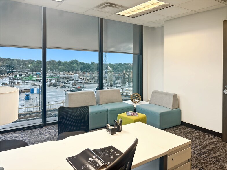 More Photos Of 1751 River Run, Fort Worth Coworking Space