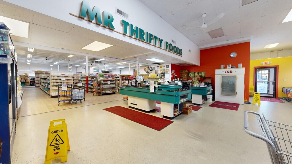 More Photos Of 201 N 14th St, Billings General Retail For Sale