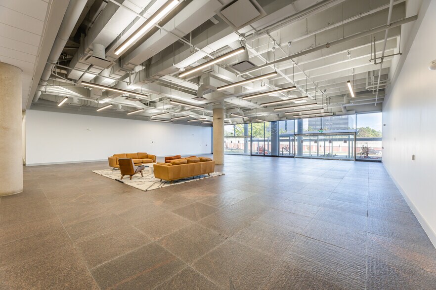 More Photos Of 6500 West Loop South, Bellaire Medical For Lease