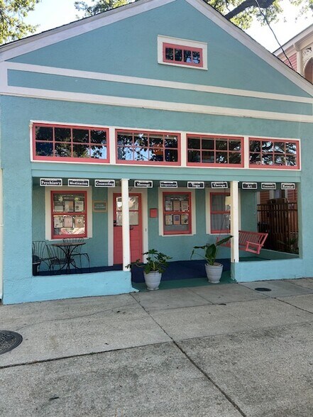 More Photos Of 627 Opelousas Ave, New Orleans Coworking Space