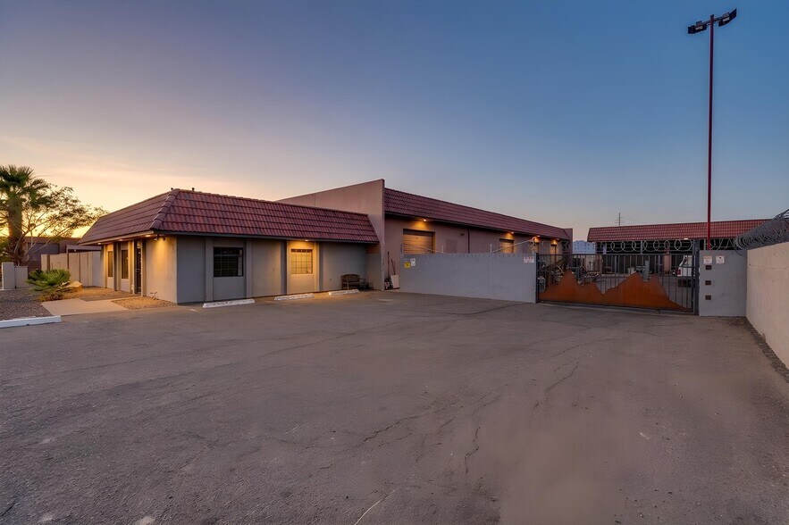 More Photos Of 7828 N 68th Ave, Glendale Warehouse For Sale