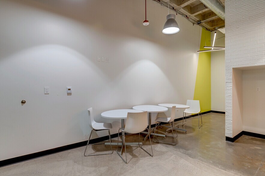 More Photos Of 3634 S Maryland Pky, Las Vegas Office For Lease