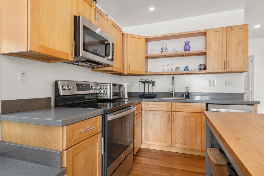 More Photos Of 1039 Channing Way, Berkeley Apartments For Sale