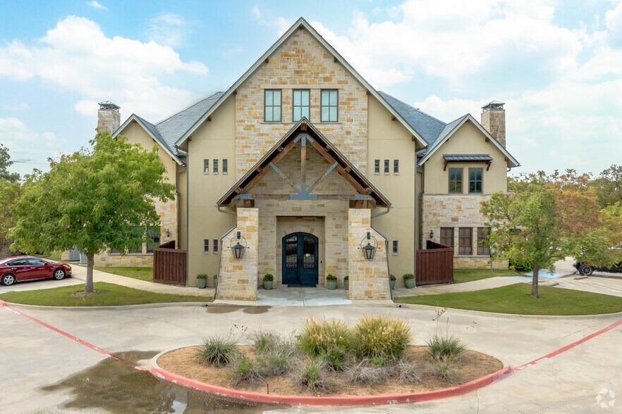 More Photos Of 1121 S Carroll Ave, Southlake Office For Lease