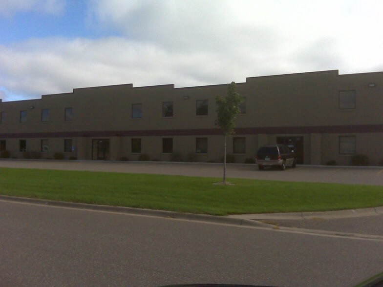 More Photos Of 17149 NE Lincoln St, Ham Lake Manufacturing For Lease