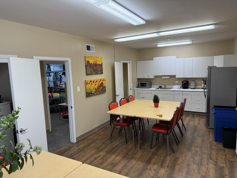 More Photos Of 422-426 Peninsula Ave, San Mateo Medical For Sale