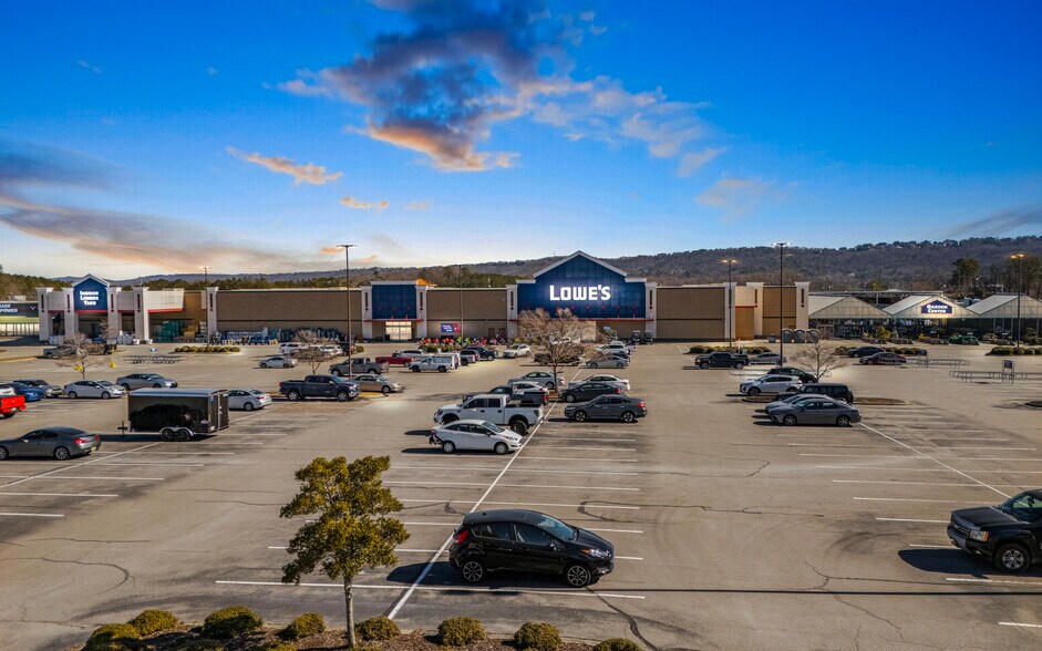 More Photos Of 5287-5291 Highway 280, Birmingham General Retail For Sale