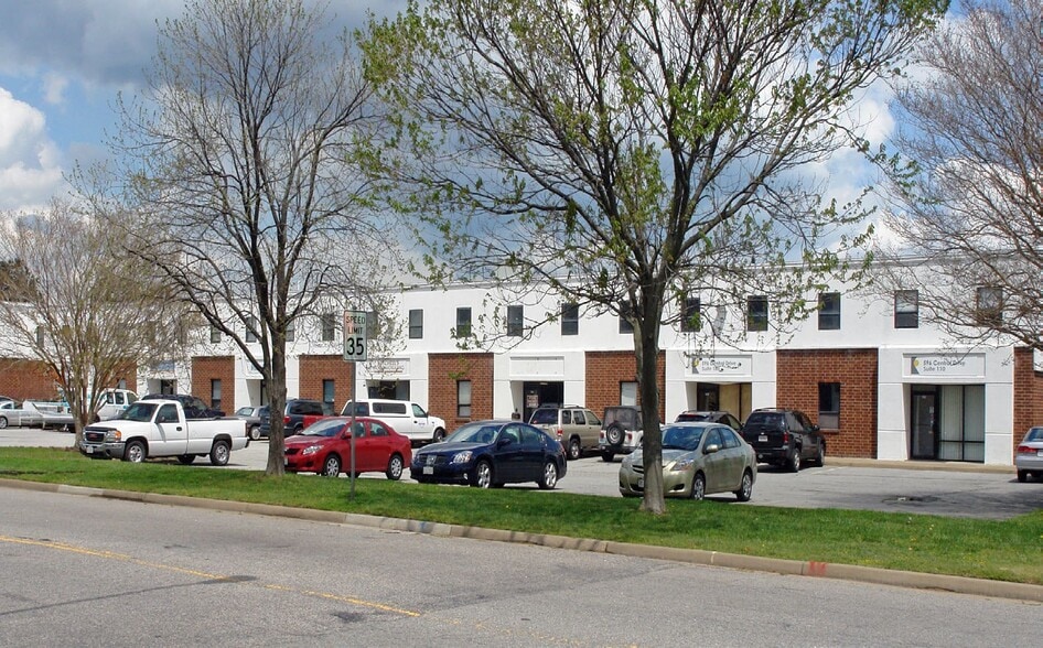 More Photos Of 596 Central Dr, Virginia Beach Flex For Lease