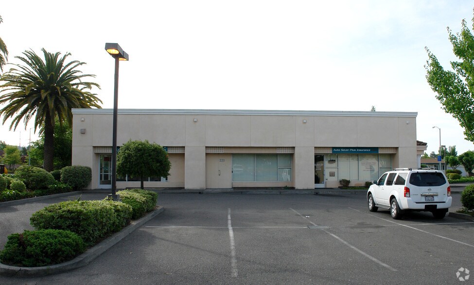 Primary Photo Of 8465 Old Redwood Hwy, Windsor Office For Lease