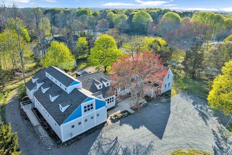 More Photos Of 1049 Main St, West Barnstable Medical For Sale