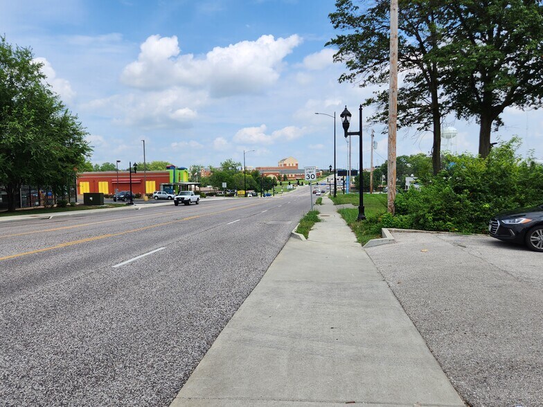 More Photos Of 2425-2431 W Clay St, Saint Charles Land For Sale