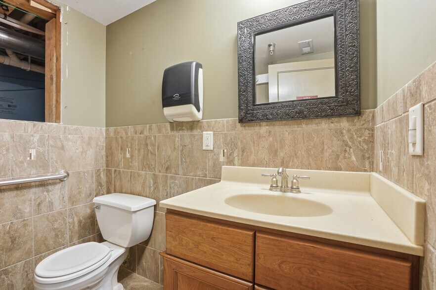 More Photos Of 116 W Main St, West Branch General Retail For Sale