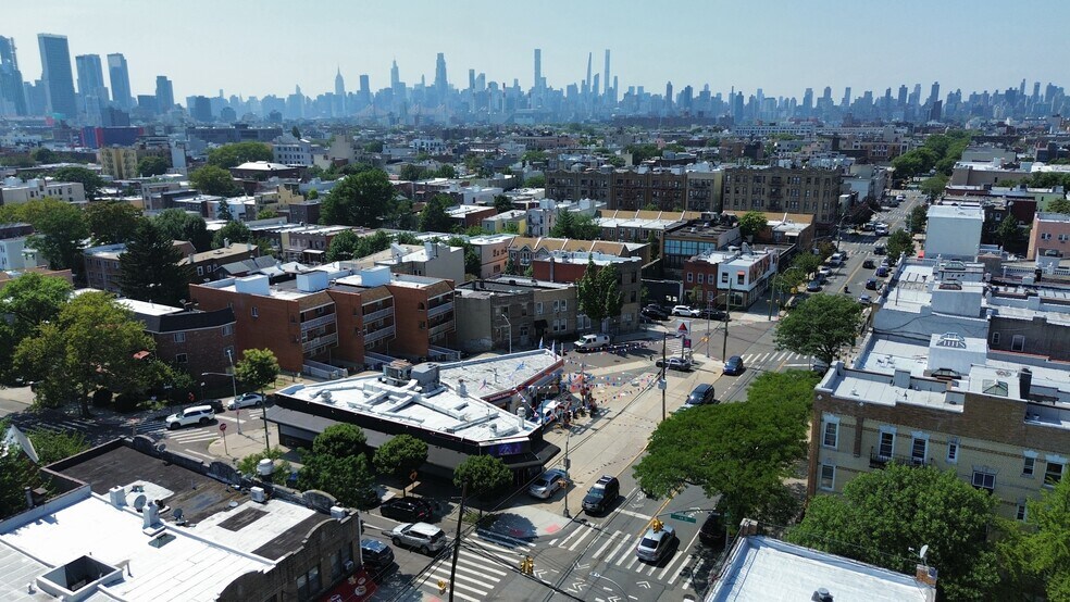 More Photos Of 3102 44th St, Astoria Land For Sale