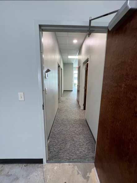 More Photos Of 1785 E Park Place Blvd, Stone Mountain Unknown For Lease