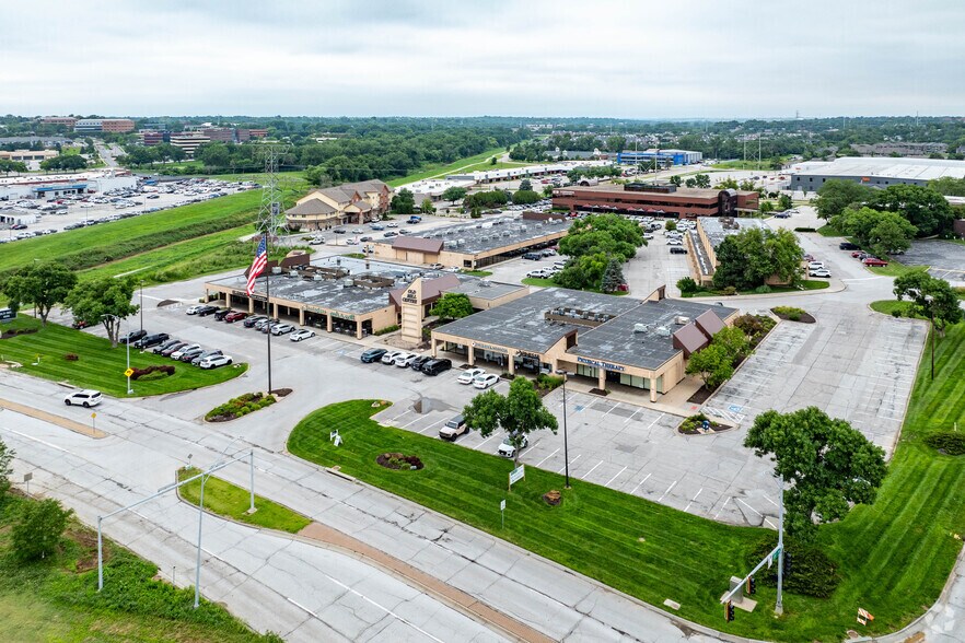 More Photos Of 622 N 108th Ct, Omaha Unknown For Lease