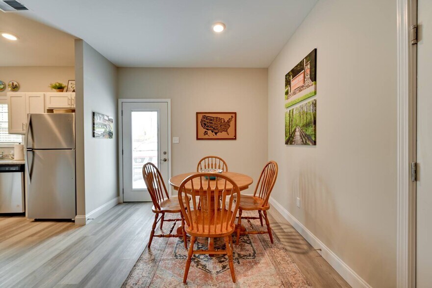 More Photos Of 4971 Veterans Memorial Hwy, Brownsville Multifamily For Sale