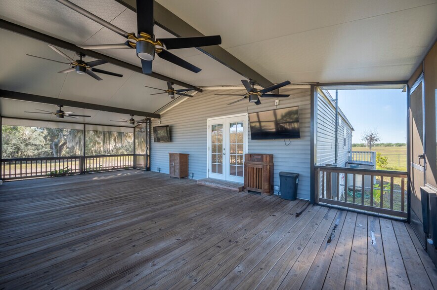 More Photos Of 4900 J Jackson Rd, Fort Meade Flex For Sale