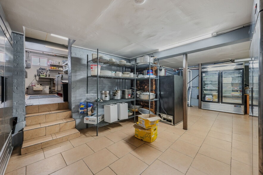 More Photos Of 200-204 Bank St, New London Storefront For Sale