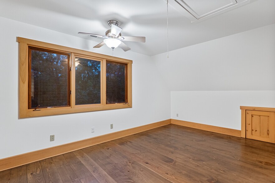 More Photos Of 243 Ridgeline Dr, Brevard Specialty For Sale