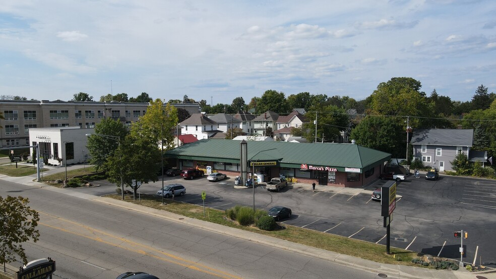 Primary Photo Of 1303 16th St, Bedford General Retail For Lease