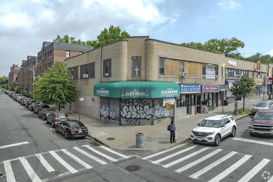 Primary Photo Of 3421-3439 Boston Rd, Bronx Storefront Retail Office For Lease