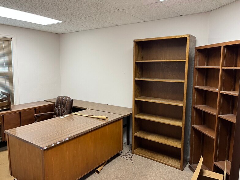 More Photos Of 2601 University Blvd W, Jacksonville Medical For Sale