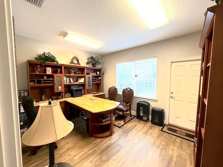 More Photos Of 6100 Greenland Rd, Jacksonville Loft Creative Space For Sale