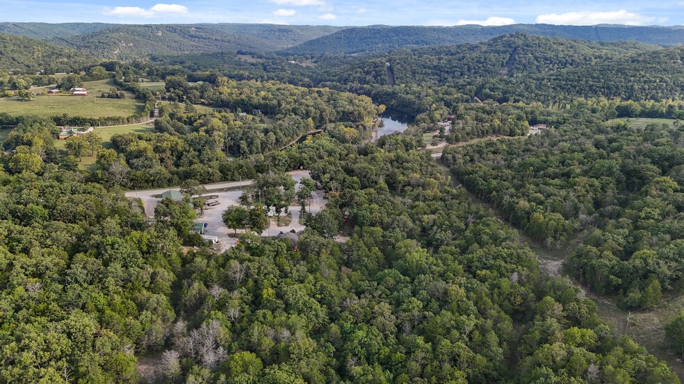 More Photos Of 8172 Highway 187, Eureka Springs Freestanding For Sale