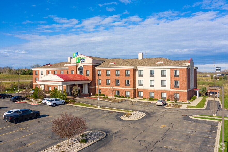 Primary Photo Of 9490 Woodlane Dr, Dimondale Hotel For Sale