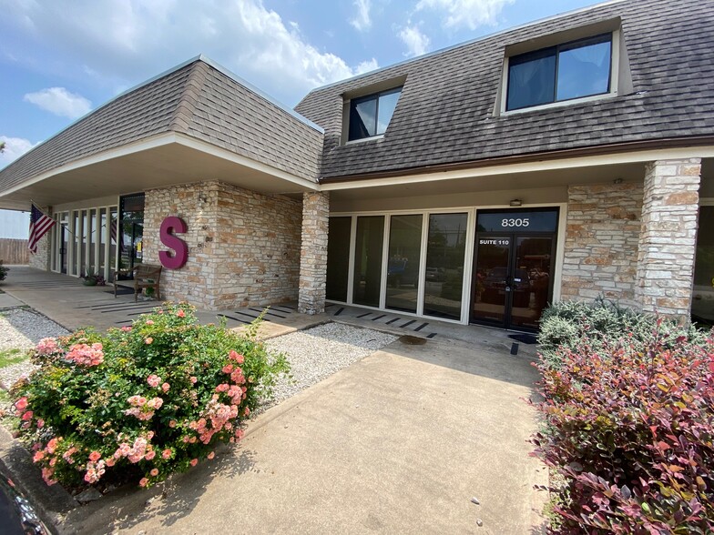 More Photos Of 8305 Hwy 71 W, Austin Storefront Retail Office For Lease