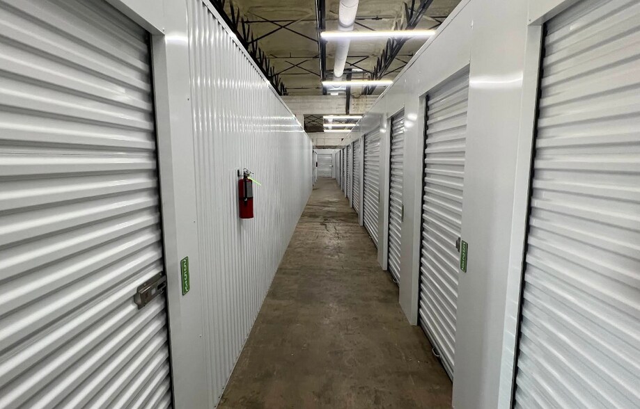 More Photos Of 226 Frontage Rd, Brownsville Self Storage For Sale