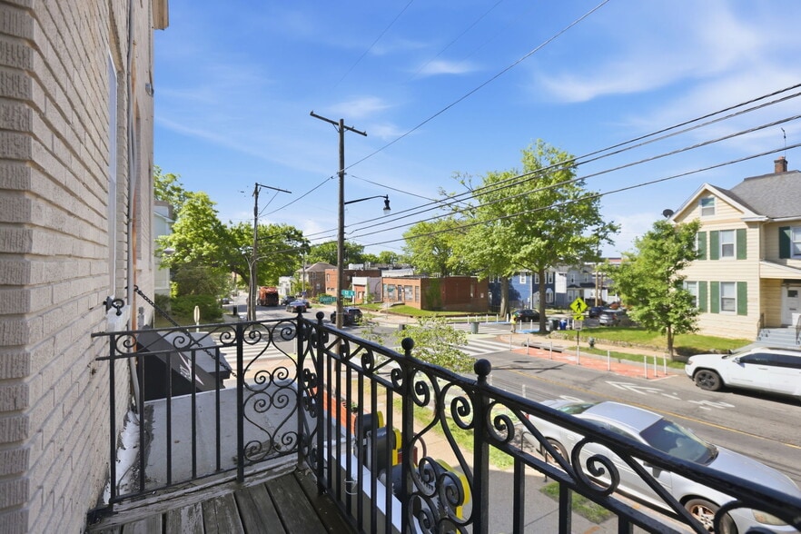 More Photos Of 2703 12th St NE, Washington Storefront Retail Residential For Sale
