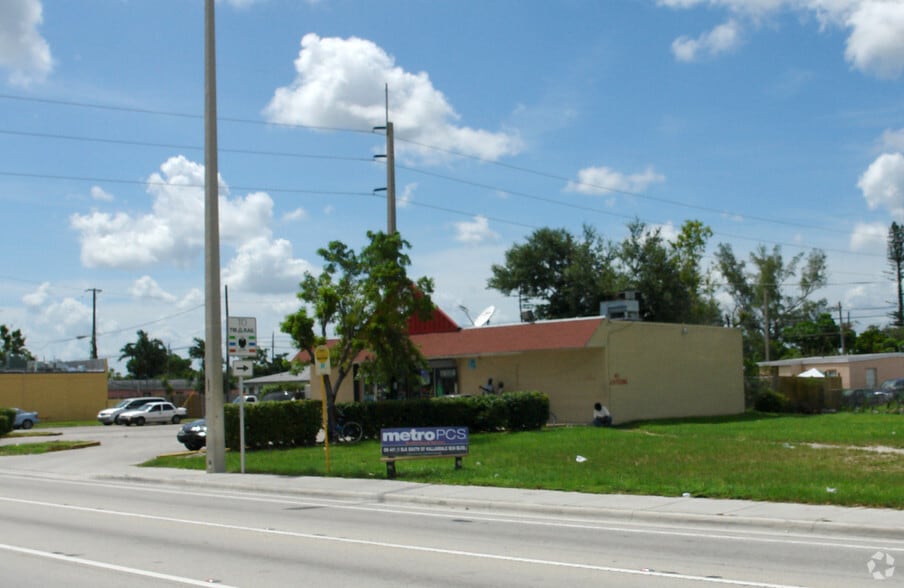 More Photos Of 5595 Pembroke Rd, Hollywood Convenience Store For Sale
