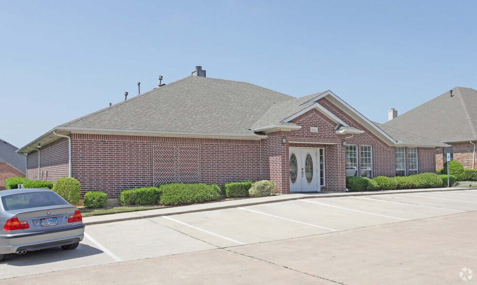 Primary Photo Of 466 Mid Cities Blvd, Hurst Medical For Sale